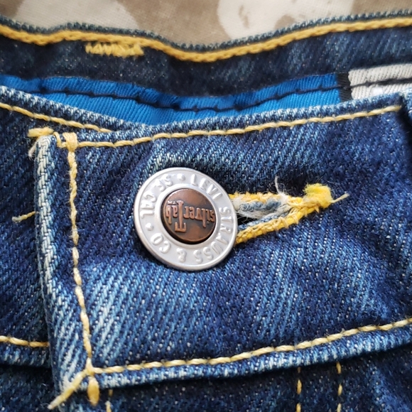 Levis Silver Tab Guy's Fit Denim Shorts Size 26 - Picture 4 of 9